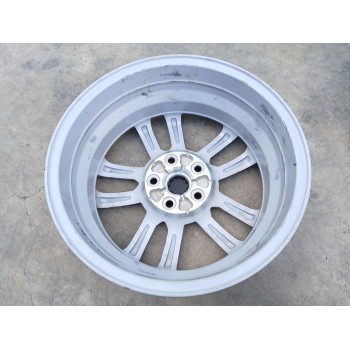 Recambio de llanta para chevrolet aveo sedán (t300) 1.3 d referencia OEM IAM 95040752 X1 16 PULGADAS