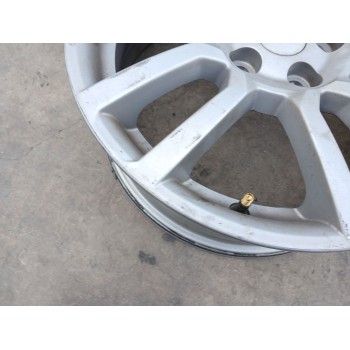 Recambio de llanta para chevrolet aveo sedán (t300) 1.3 d referencia OEM IAM 95040752 X1 16 PULGADAS