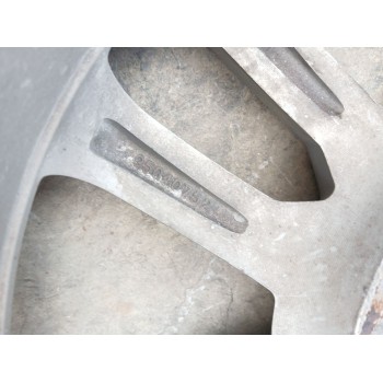 Recambio de llanta para chevrolet aveo sedán (t300) 1.3 d referencia OEM IAM 95040752 X1 16 PULGADAS