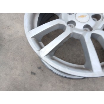 Recambio de llanta para chevrolet aveo sedán (t300) 1.3 d referencia OEM IAM 95040752 X1 16 PULGADAS