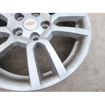 Recambio de llanta para chevrolet aveo sedán (t300) 1.3 d referencia OEM IAM 95040752 X1 16 PULGADAS