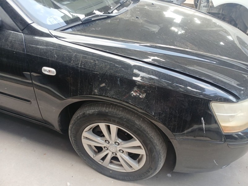 Recambio de aleta delantera derecha para hyundai sonata v (nf) 2.0 crdi referencia OEM IAM   