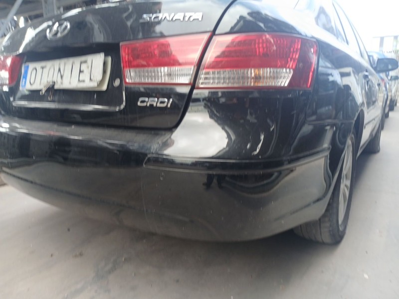 Recambio de paragolpes trasero para hyundai sonata v (nf) 2.0 crdi referencia OEM IAM   