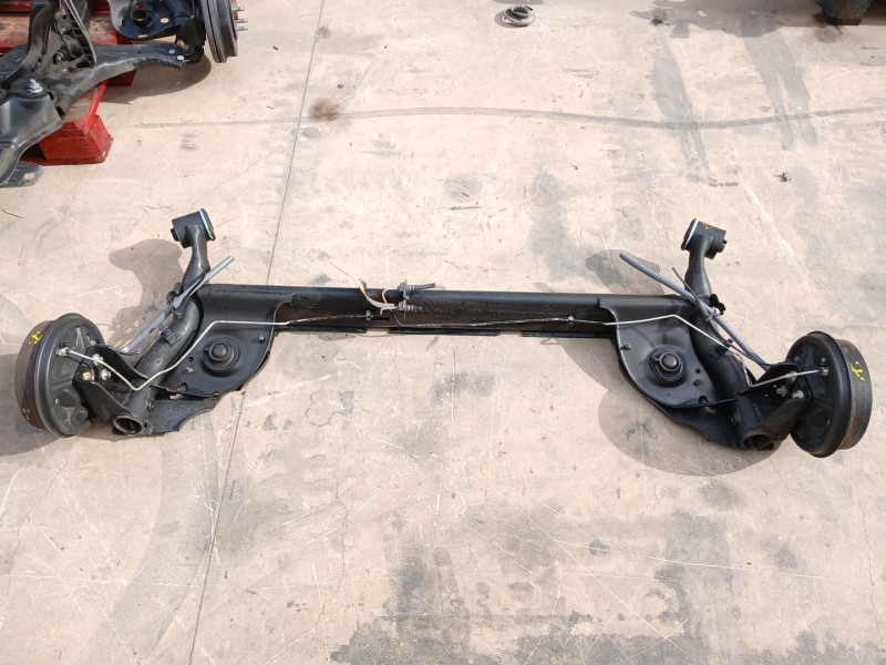 Recambio de puente trasero para dacia logan ii 1.2 referencia OEM IAM 555114695R  