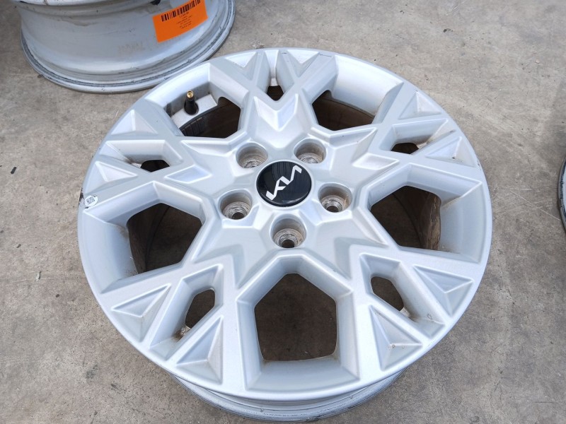 Recambio de llanta para kia ceed (cd) 1.6 crdi 136 referencia OEM IAM 52910J7AA0 X1 16 PULGADAS