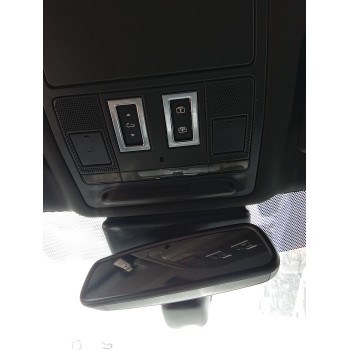 LUZ INTERIOR DELANTERA CENTRAL T4A5948LKP 