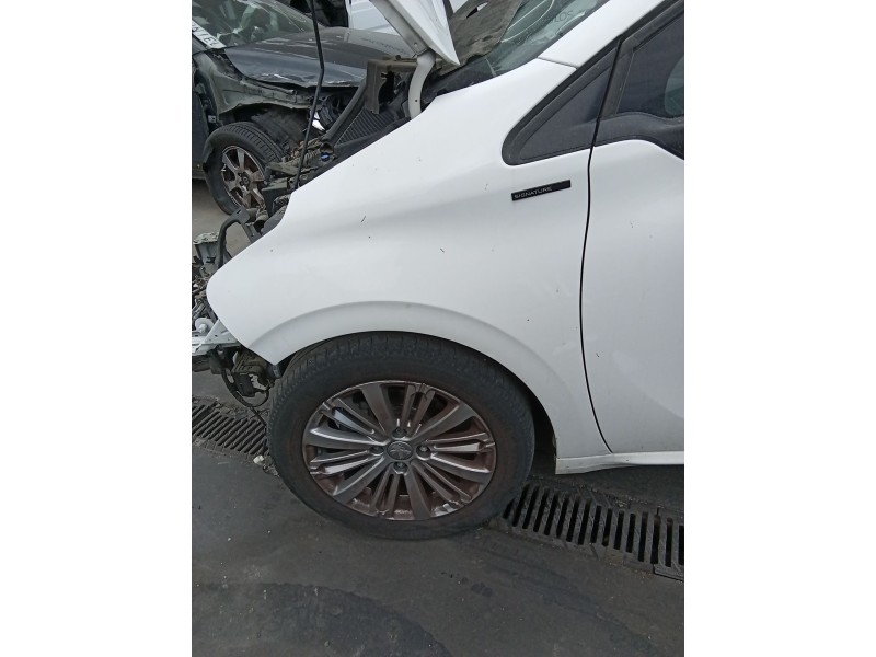 Recambio de aleta delantera izquierda para peugeot 208 i (ca_, cc_) 1.5 bluehdi 100 referencia OEM IAM   