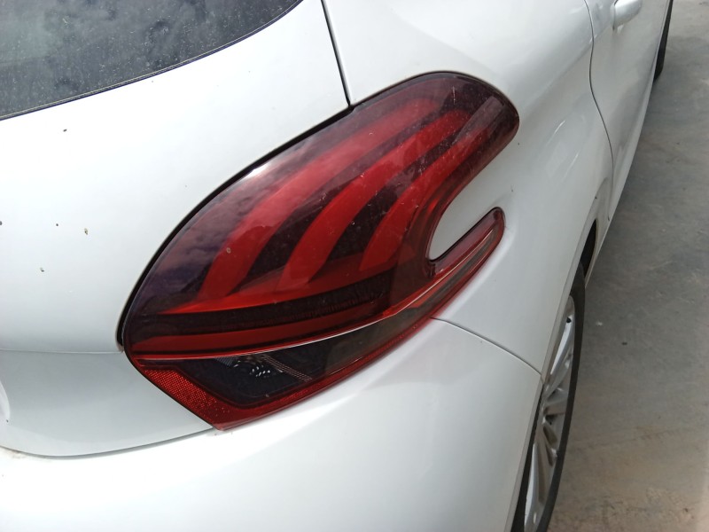 Recambio de piloto trasero derecho para peugeot 208 i (ca_, cc_) 1.5 bluehdi 100 referencia OEM IAM   