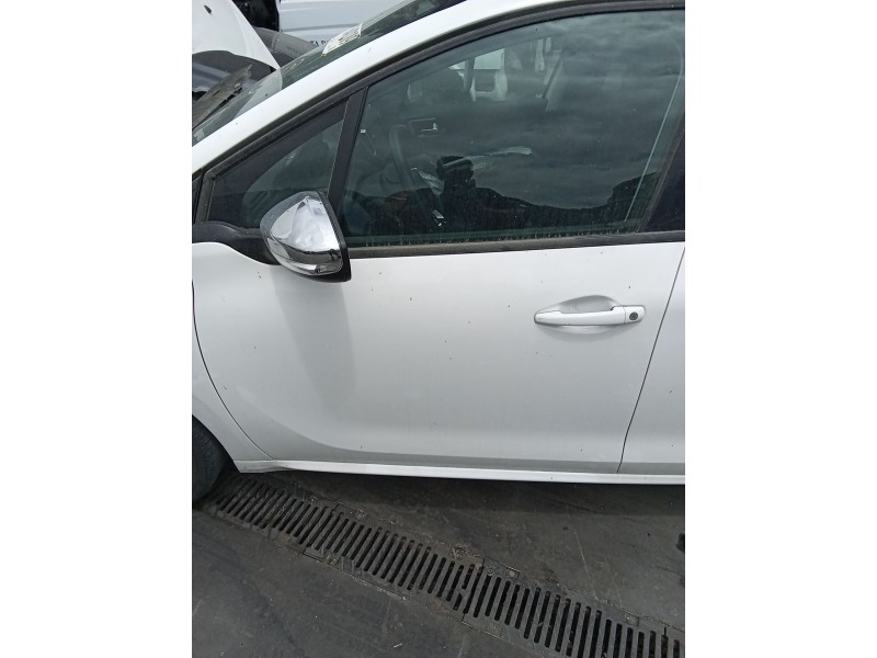 Recambio de puerta delantera izquierda para peugeot 208 i (ca_, cc_) 1.5 bluehdi 100 referencia OEM IAM   