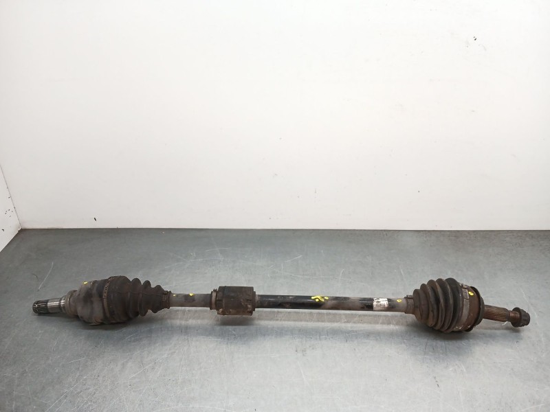 Recambio de transmision delantera derecha para toyota yaris hsd active referencia OEM IAM 410401b  