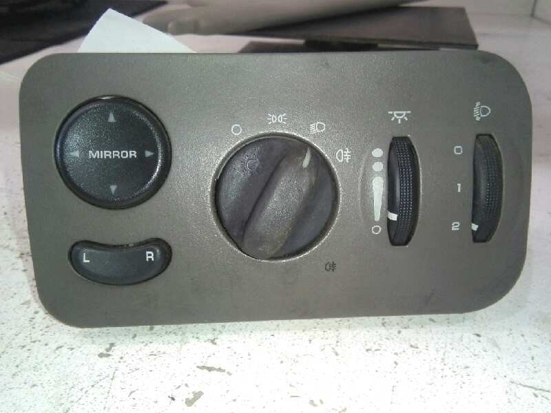 Recambio de mando luces para chrysler voyager (rg) 2.5 crd cat referencia OEM IAM 746746083 DE SALPICADERO 