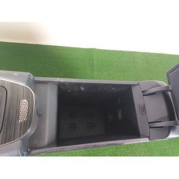 Recambio de apoyabrazos central para omoda 5 referencia OEM IAM   