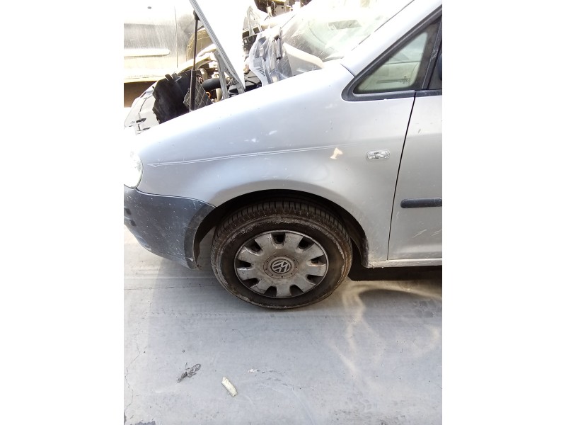 Recambio de aleta delantera izquierda para volkswagen caddy iii monospace (2kb, 2kj, 2cb, 2cj) 1.9 tdi referencia OEM IAM   