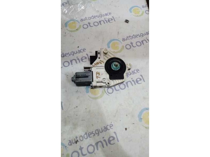 Recambio de motor elevalunas trasero izquierdo para skoda suberb (3t4) ambition referencia OEM IAM   6 PINS