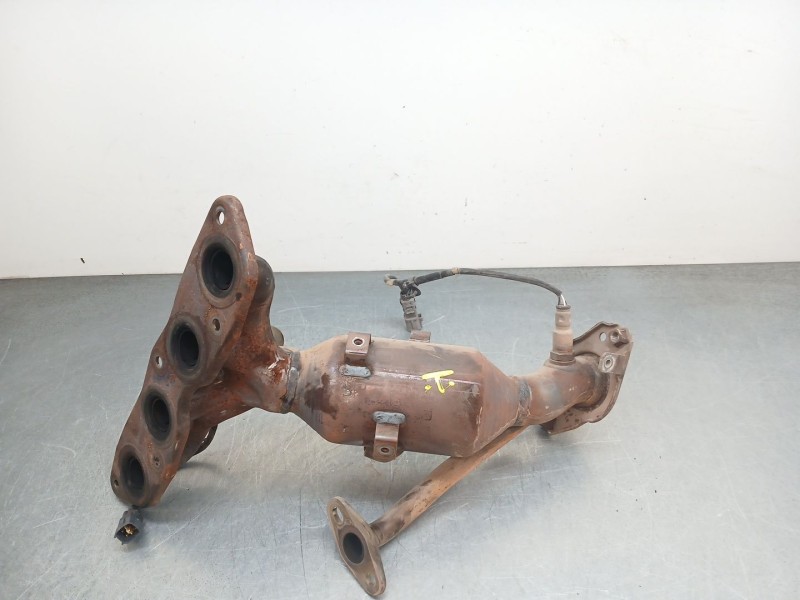 Recambio de catalizador para toyota yaris hsd active referencia OEM IAM 21110  