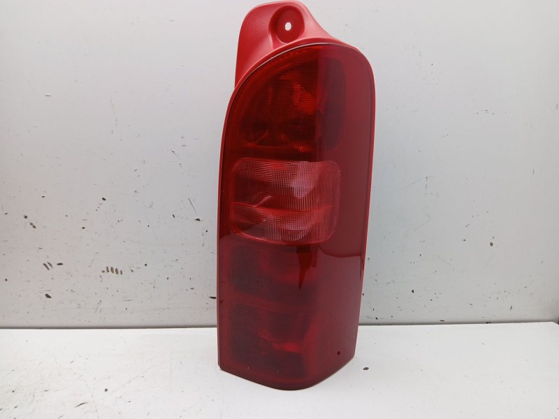 Recambio de piloto trasero derecho para nissan interstar caja/chasis (x70) dci 115 referencia OEM IAM 7700352703 4500517 