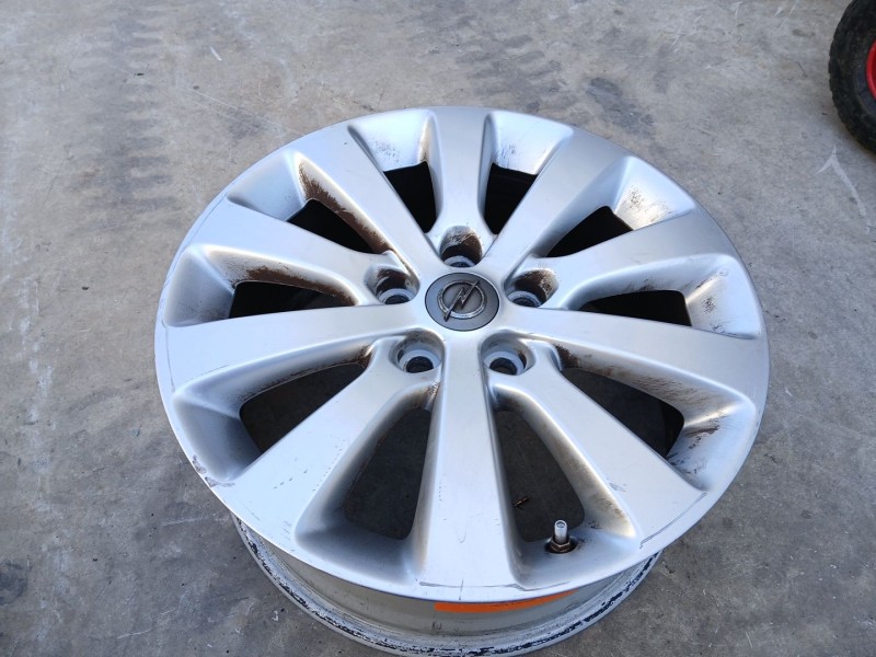 Recambio de llanta para opel zafira tourer c (p12) 1.6 cdti (75) referencia OEM IAM OPO44K3 X1 17 PULGADAS