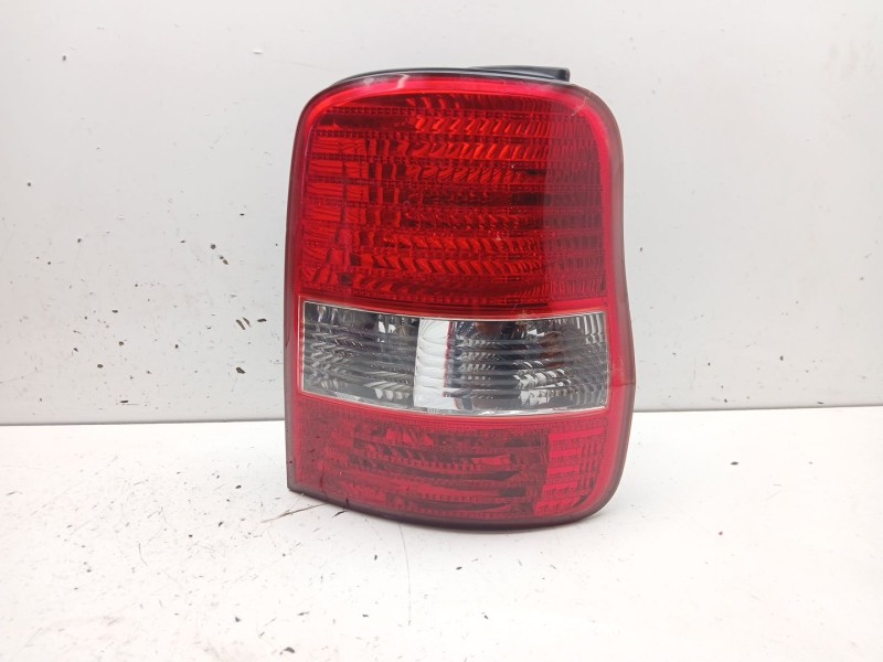 Recambio de piloto trasero derecho para kia carnival ii 2.9 cdri ex referencia OEM IAM   