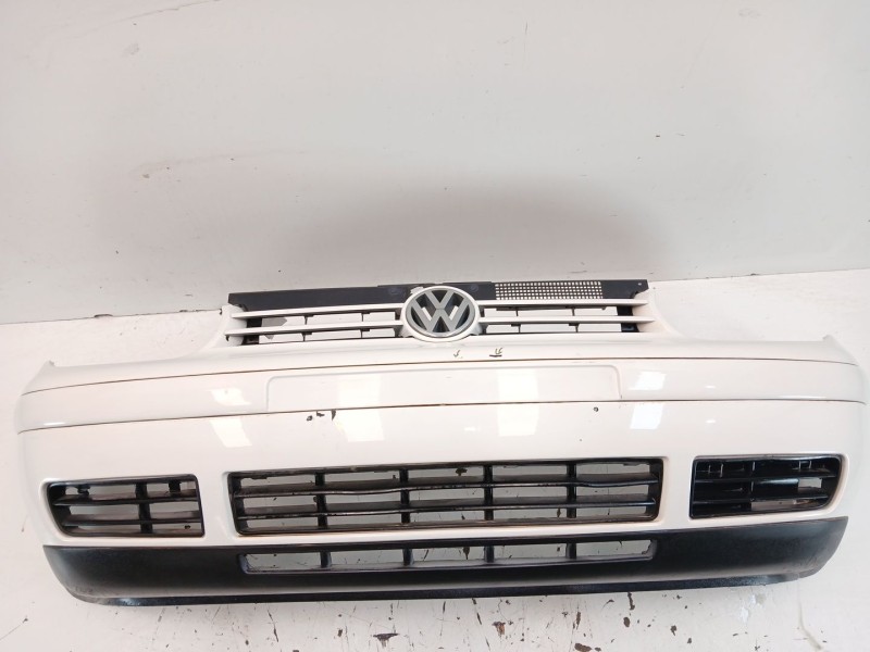 Recambio de paragolpes delantero para volkswagen golf iv (1j1) 1.9 tdi referencia OEM IAM 1j0807217C  