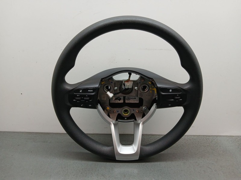 Recambio de volante para kia rio 1.0 t-gdi hybrid referencia OEM IAM buen estado SIN AIRBAG 