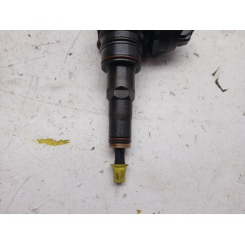 Recambio de inyector para seat ibiza iii (6l1) 1.9 tdi referencia OEM IAM 038130073AJ  