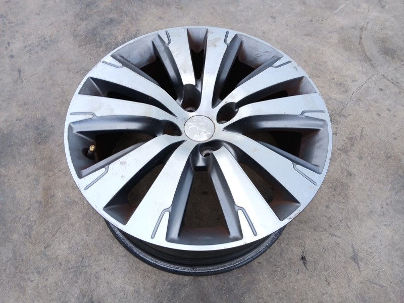 Recambio de llanta para peugeot 3008 i monospace (0u_) 1.6 bluehdi 120 referencia OEM IAM 9802462377 X1 17 PULGADAS