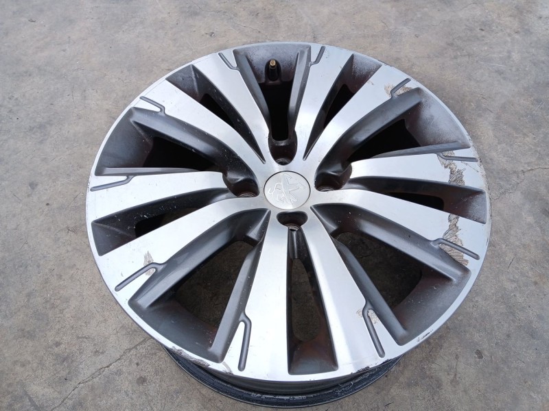 Recambio de llanta para peugeot 3008 i monospace (0u_) 1.6 bluehdi 120 referencia OEM IAM 9802462377 X1 17 PULGADAS