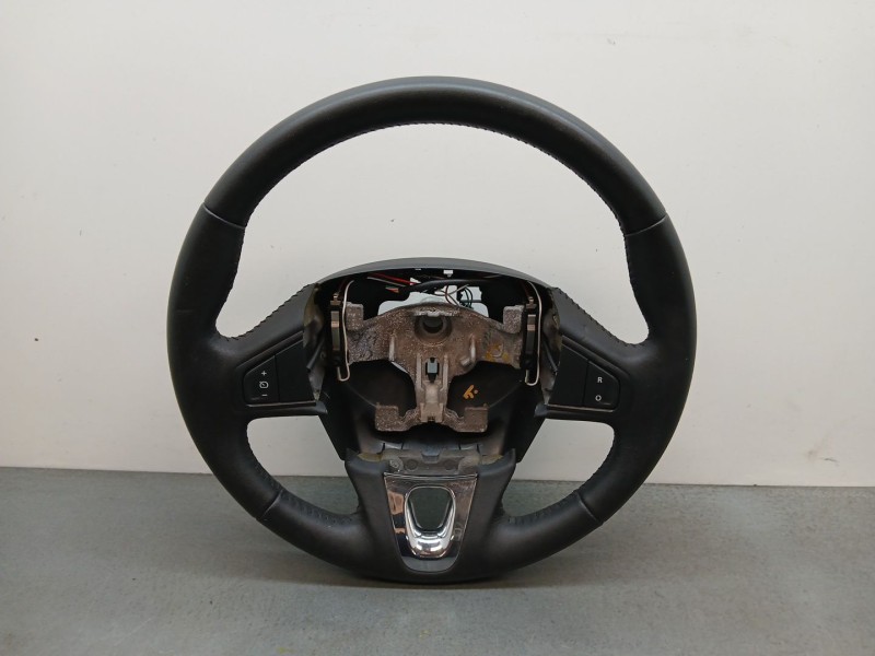 Recambio de volante para renault megane iii berlina 5 p expression referencia OEM IAM 609581499 484003397r buen estado