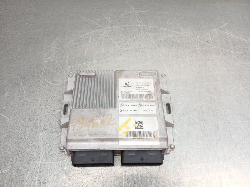 Recambio de centralita motor uce para dacia sandero iii 1.0 tce 100 referencia OEM IAM 616000699  