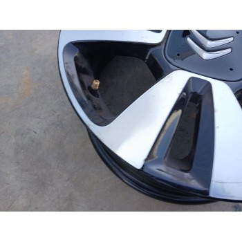 Recambio de llanta para citroën c3 iii (sx) 1.2 vti 82 referencia OEM IAM 9813075077 X1 16 PULGADAS