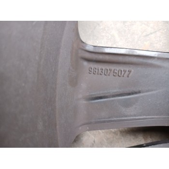 Recambio de llanta para citroën c3 iii (sx) 1.2 vti 82 referencia OEM IAM 9813075077 X1 16 PULGADAS