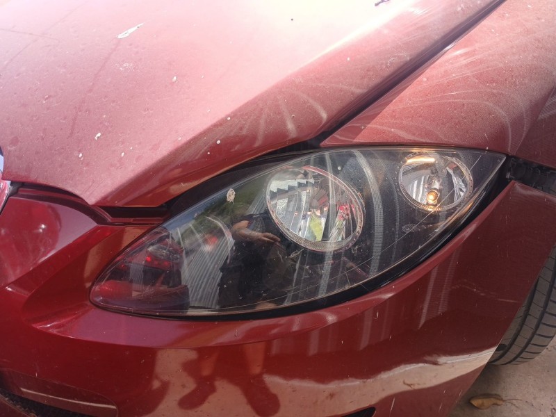 Recambio de faro izquierdo para seat leon (1p1) 1.6 referencia OEM IAM   