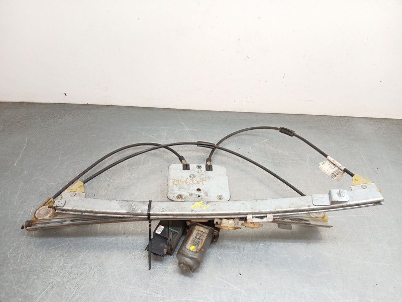 Recambio de elevalunas delantero derecho para renault laguna ii (bg0/1_) 2.0 16v (bg1y) referencia OEM IAM   