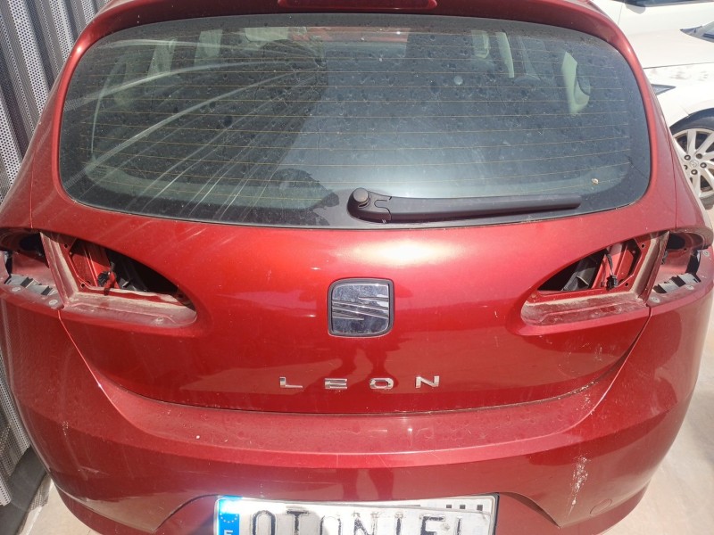 Recambio de porton trasero para seat leon (1p1) 1.6 referencia OEM IAM   