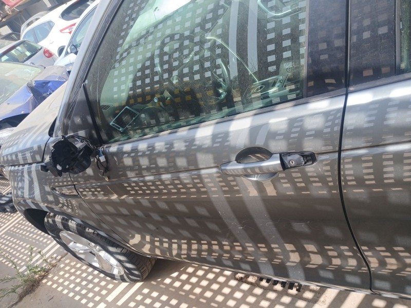 Recambio de puerta delantera izquierda para land rover discovery sport (l550) 2.0 d 4x4 referencia OEM IAM LR061283  