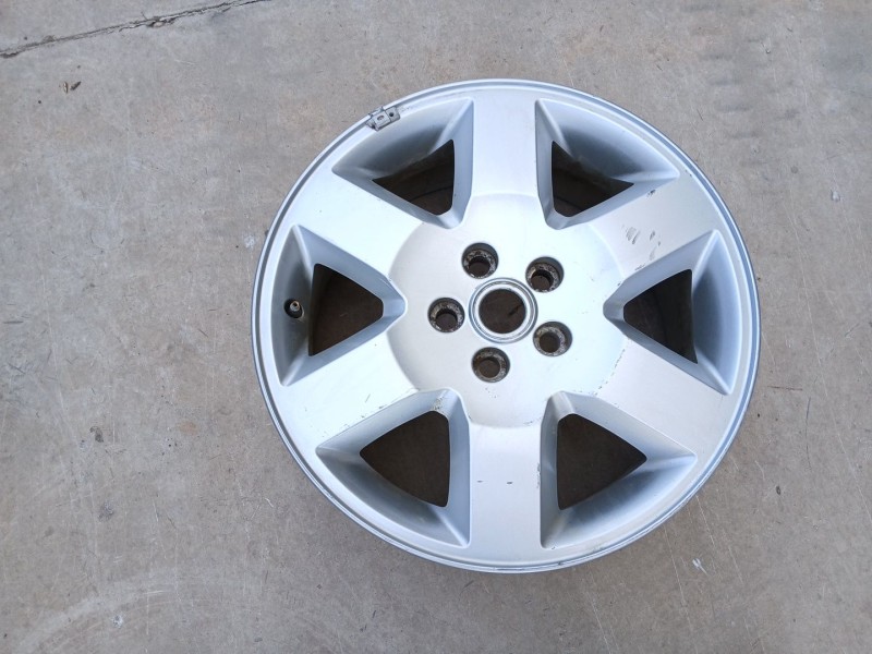 Recambio de llanta para land rover discovery 4.4 v8 cat referencia OEM IAM RRC002900XXX X1 19 PULGADAS