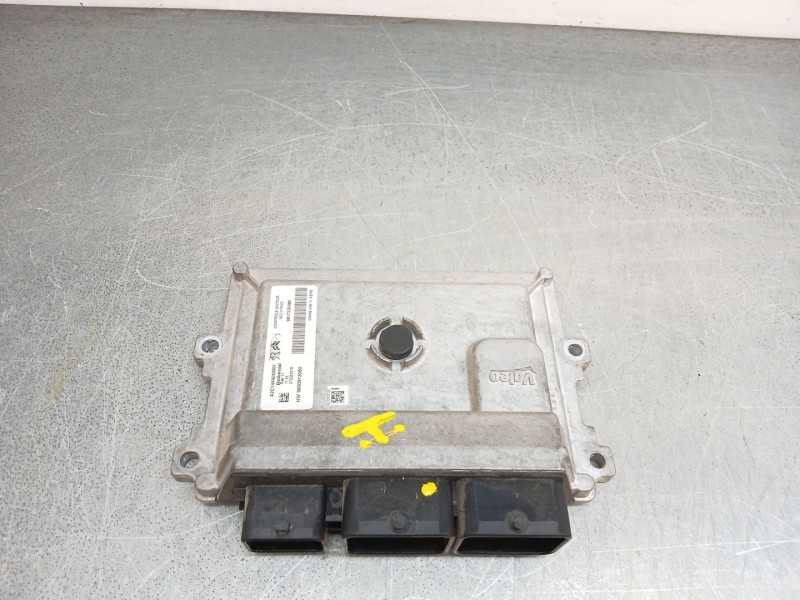 Recambio de centralita motor uce para citroën c3 iii (sx) 1.2 vti 82 referencia OEM IAM 9817335080  