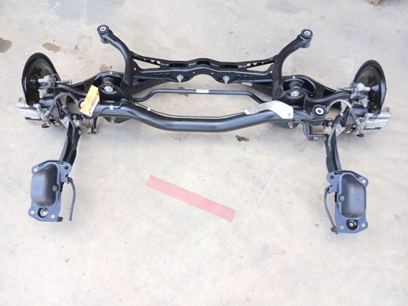 Recambio de puente trasero para volkswagen passat lim. (362) edition referencia OEM IAM   