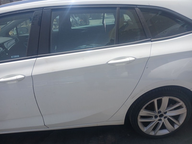 Recambio de puerta trasera izquierda para opel astra k sports tourer (b16) 1.6 cdti (35) referencia OEM IAM   