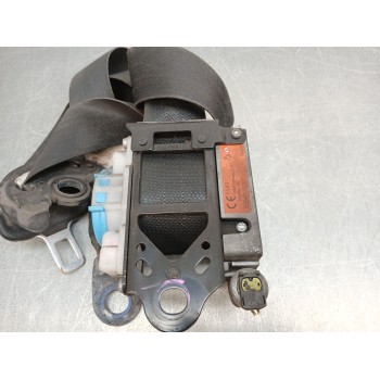 Recambio de pretensor airbag derecho para toyota yaris hsd active referencia OEM IAM 732100d321  
