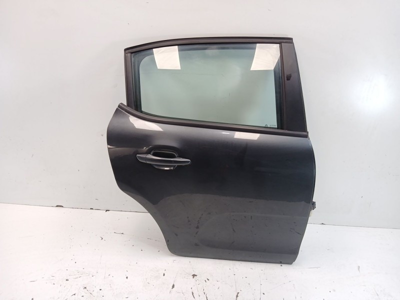 Recambio de puerta trasera derecha para citroën c3 iii (sx) 1.2 vti 82 referencia OEM IAM 9812254880  
