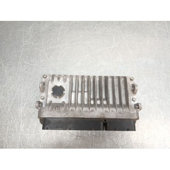 Recambio de centralita motor uce para toyota yaris hsd active referencia OEM IAM 896610dc00  