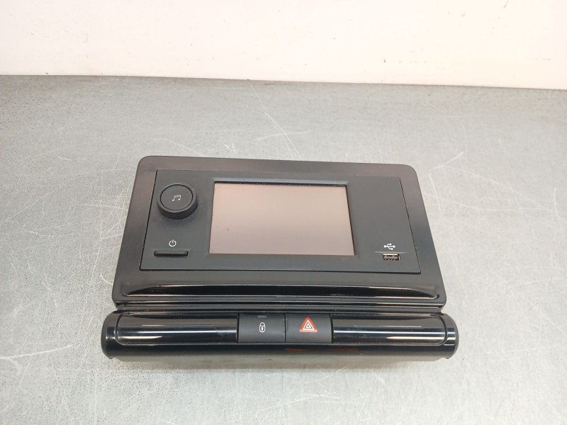 Recambio de pantalla multifuncion para citroën c3 iii (sx) 1.2 puretech 82 referencia OEM IAM 98368504zd  