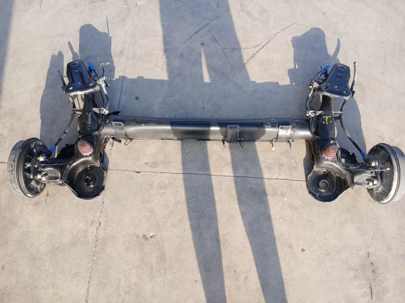 Recambio de puente trasero para peugeot 208 active referencia OEM IAM 1607197280 TAMBOR 