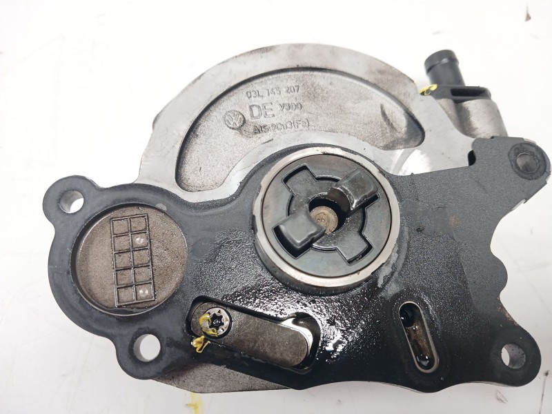 Recambio de depresor freno / bomba vacio para volkswagen golf vi (5k1) rabbit bluemotion referencia OEM IAM 03L100J  