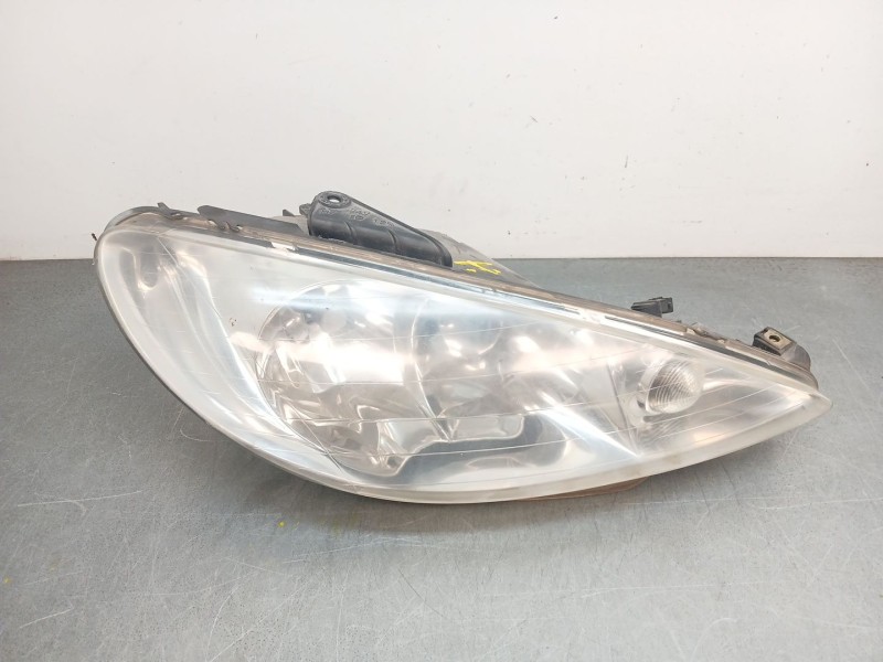 Recambio de faro derecho para peugeot 206 hatchback (2a/c) 2.0 hdi 90 referencia OEM IAM   