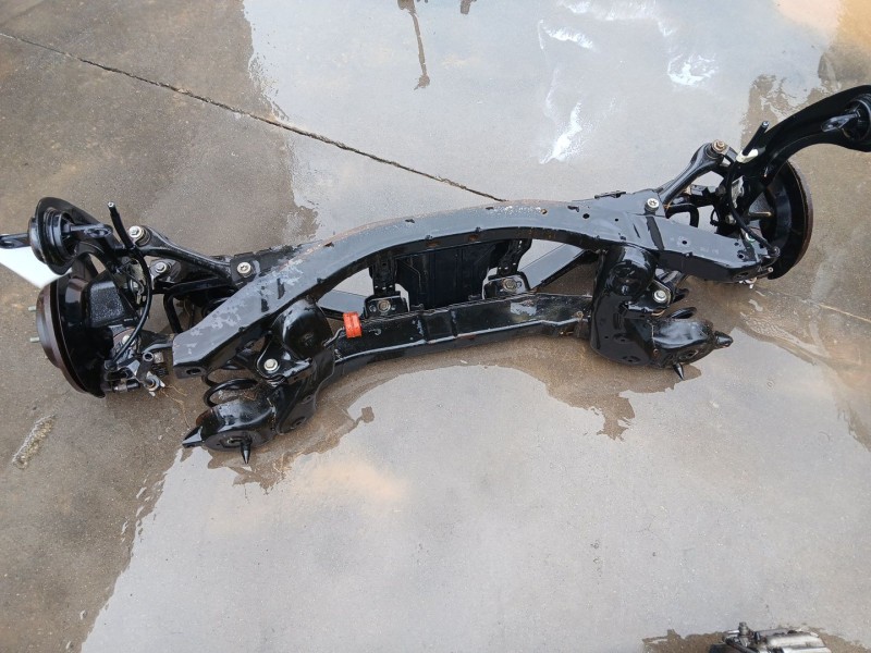 Recambio de puente trasero para ford kuga ii (dm2) 2.0 tdci referencia OEM IAM 1820611  