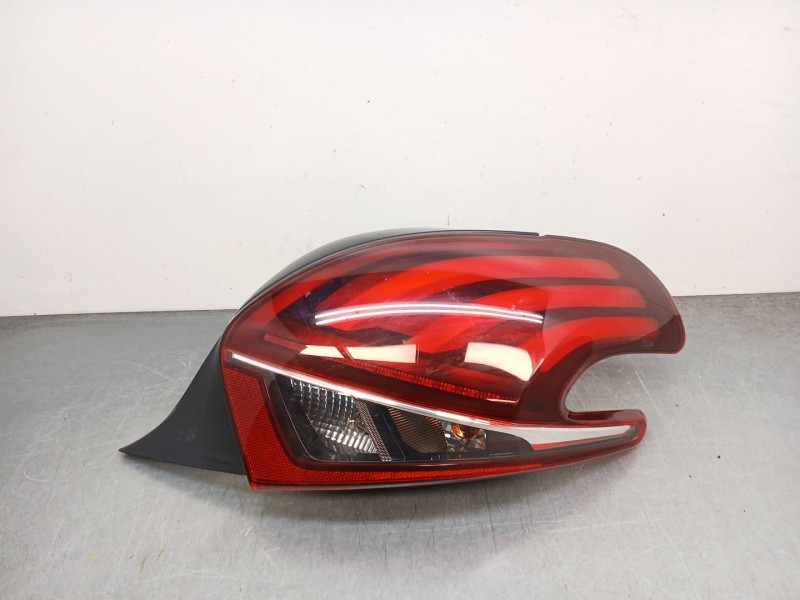 Recambio de piloto trasero derecho para peugeot 208 i (ca_, cc_) 1.5 bluehdi 100 referencia OEM IAM 9825601180  