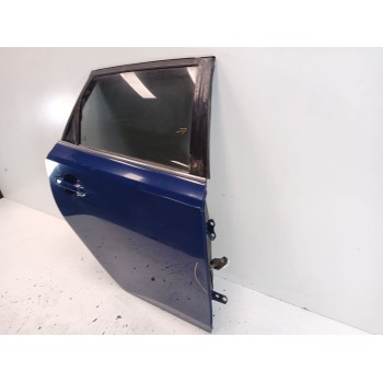 Recambio de puerta trasera derecha para toyota auris hybrid active referencia OEM IAM  TOCADA 