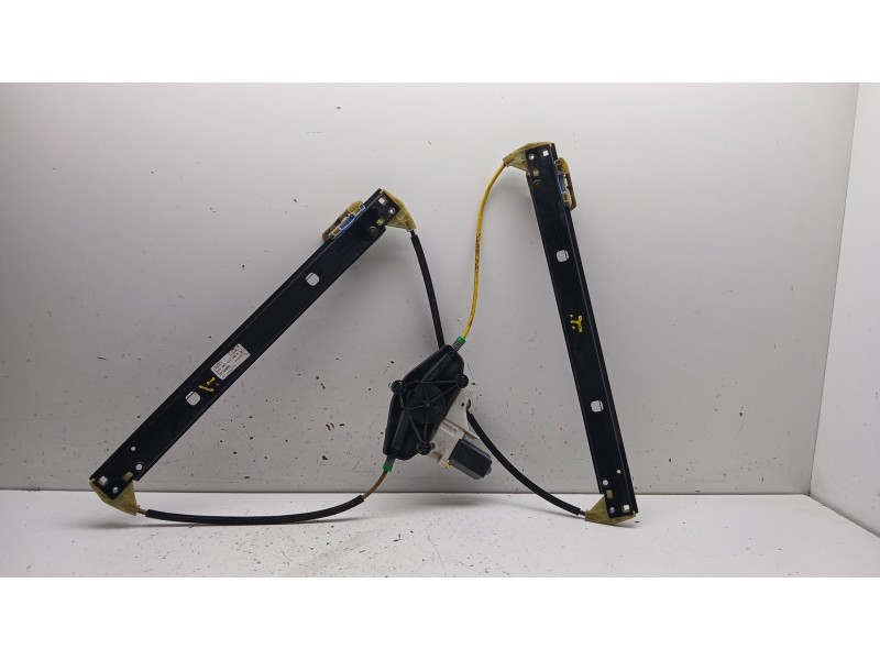 Recambio de elevalunas delantero derecho para audi a4 ber. (b8) básico referencia OEM IAM 8k0837462a 8k0959802r 
